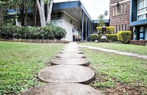 Piet Retief House | B at Home Guest House