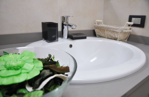 Dossobuono House | B&B Ai Santi