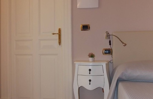Ortigia Bed & Breakfast | "B&B Casa D'Alleri" Double Rooms in a historic home in "Ortigia"