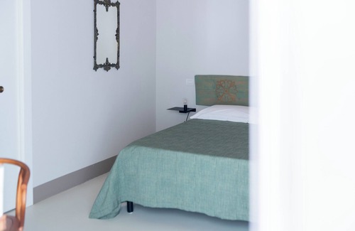 Bernalda House | B&B di design con piscina all’aperto, giardino e spa