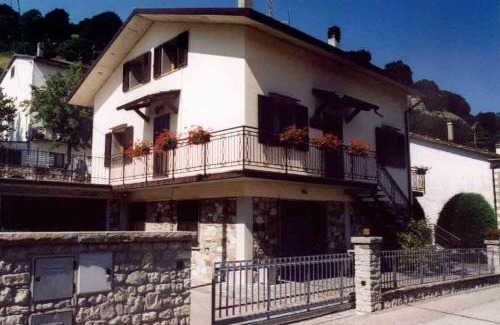 Corrubbio di Negarine Bed & Breakfast | B&B fam. ACCIAI