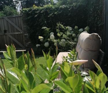 Fouron-le-Comte Bed & Breakfast | B&B Hof van Vervoering