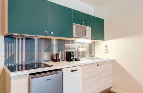 Saint-Ouen Hotel | B&B HOME Paris Mairie de Saint-Ouen