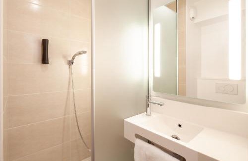 Bois-d'Arcy Hotel | B&B HOTEL Bois d'Arcy Saint Quentin en Yvelines