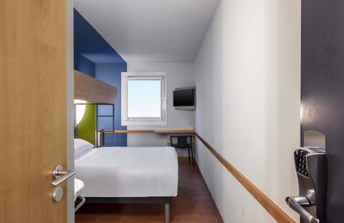 Erlangen Hotel | B&B HOTEL Erlangen-Tennenlohe