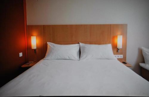 Les Sables d'Olonne Hotel | B&B HOTEL Les Sables-d'Olonne Centre Gare