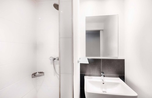 Moosach Hotel | B&B Hotel München-Moosach