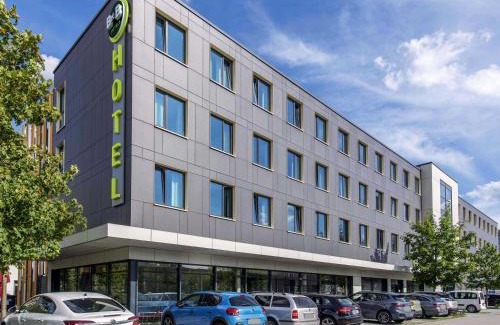 Alt-Moosach Hotel | B&B Hotel München-Olympiapark