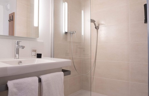 Biard Hotel | B&B HOTEL Poitiers Aéroport