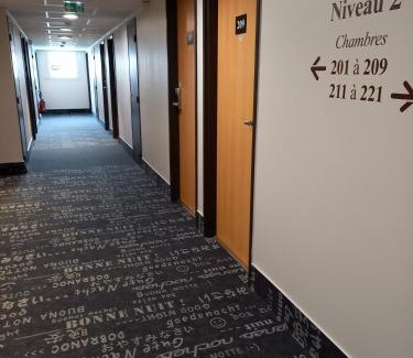 Saint-Etienne Hotel | B&B HOTEL Saint-Etienne Monthieu