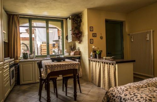 Moncrivello Apartment | B&B Il Mirtillo
