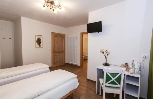 Cles Bed & Breakfast | B&B Incanto