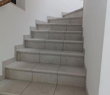 Vasto House | B&B LE LUCI CAMERA IN ATTICO GRAN VISTA interno 4 rose bianche