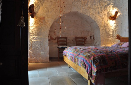 Specchiaruzzo Bed & Breakfast | B & B The Owl. Trulli and Nature. Trullo The Lemon