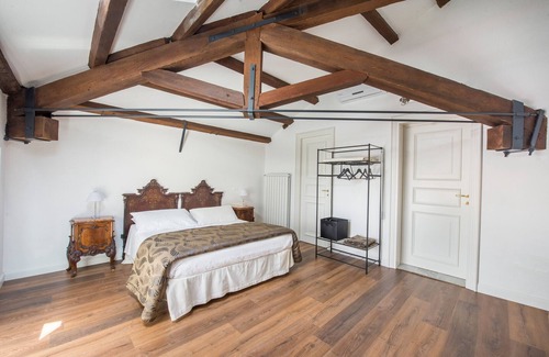 Palermo Bed & Breakfast | B&B Villa Liberty sul mare - Camera Magenta