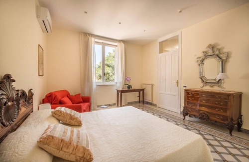 Palermo Bed & Breakfast | B&B Villa Liberty sul mare - Camera Glicine