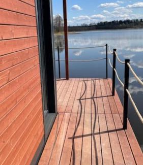 Barczewo Apartment | "B" Domki na wodzie Barczewko 2 z 4 domków