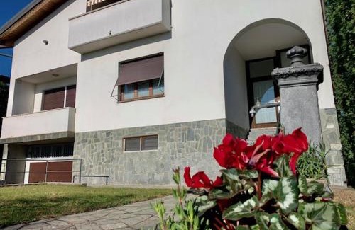 Cassano d'Adda Apartment | B Home Tresoldi