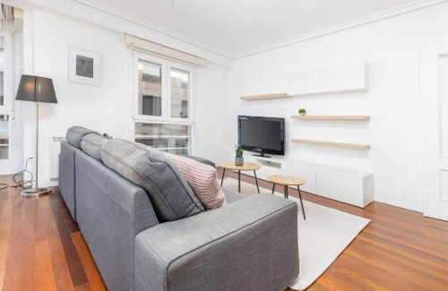 Zarautz Apartment | Bañeru 3-3, 1ª línea de playa con parking - Zarautz by Egona