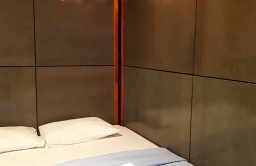 Amphawa Hotel | Baansuankamnun Montree