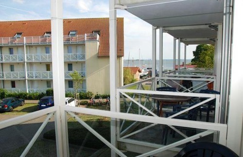 Oertzenhof Apartment | Backbord