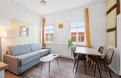 Ludwigsburg Apartment | BackHome - SUITE L - Parkhaus - Fantastische Schlosslage - SmartTV - Waschmaschine - Netflix - 50qm - 24h Checkin- Apartment 3