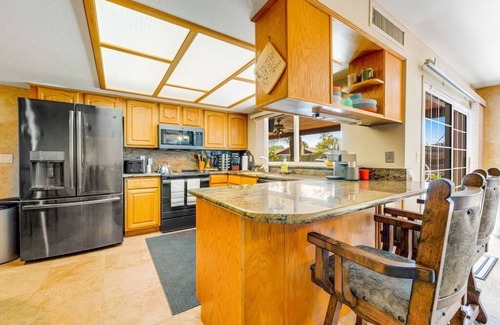 Mesa House | Backyard Oasis Ideal for Spring/Summer! Pool, Misters, Bluetooth Speakers + more
