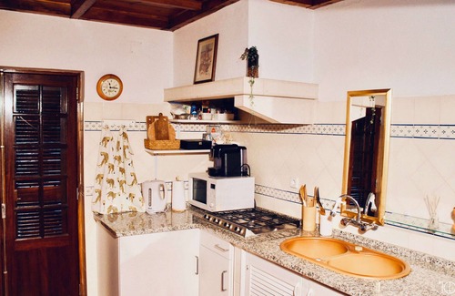 Assafora Apartment | Badu's Jungle (2/3 bedroom) Apartment (max 5 pers.)