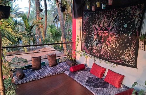 Akshi House | Bageecha B&B- Vaayu