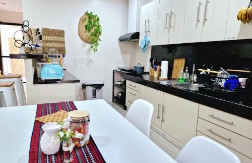 Talomo District House | Bahay ni Asik - Homestay near SM City