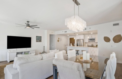 Baytowne Wharf Condo | Bahia Bliss ~ Stunning Views ~ Golf Cart Included!