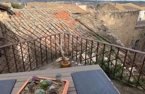 Saint-Pons-de-Mauchiens Apartment | BAILA, a journey to Casamance