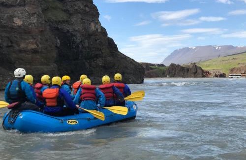 Varmahlid House | Bakkaflöt Guesthouse