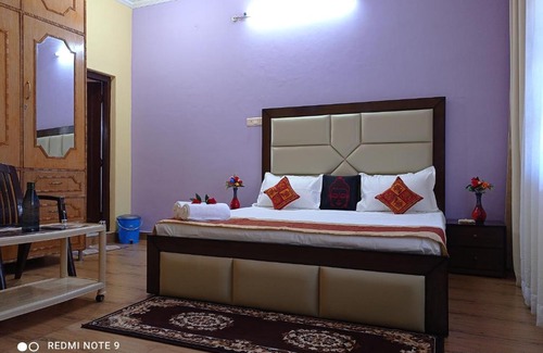 Gunehr House | Bakshi Home Stay