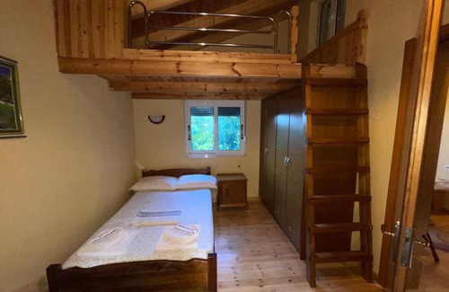 Gjirokaster Apartment | Bakuli apartments Saraqinishte