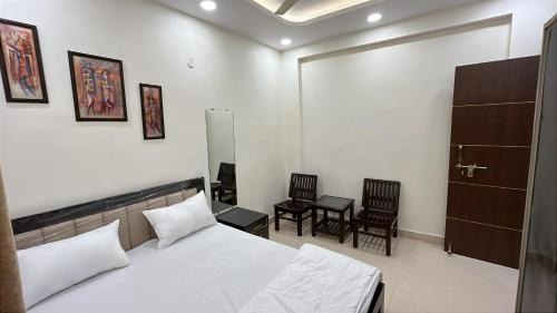 Kolar Road Apartment | Balaji Home Stay
