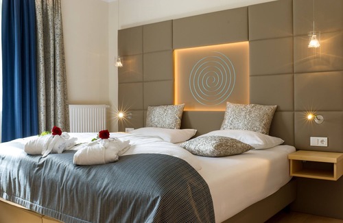 Poertschach am Woerthersee Hotel | BALANCE - Das 4 Elemente SPA & GOLF Hotel