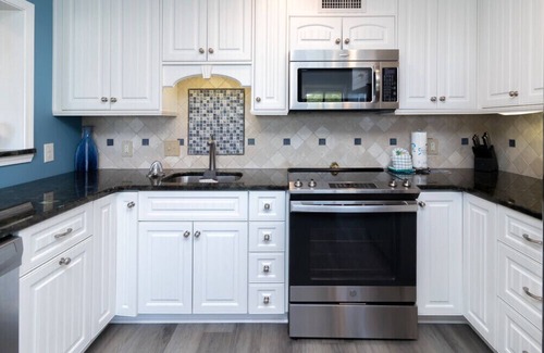Folly Field Villa | Balcony overlooks BEAUTIFUL OCEAN VIEW, just steps away from sand!