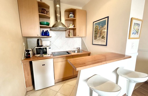 Musicians Quarter Apartment | Balcony Victor Hugo 1 - Grimaldi/Promenade des Anglais