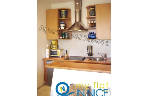 Musicians Quarter Apartment | Balcony Victor Hugo 1 - Grimaldi/Promenade des Anglais