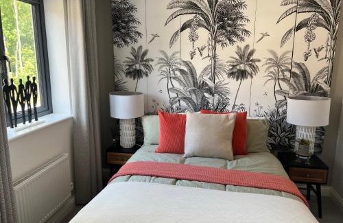 Wavendon House | Balderstone Guest Room