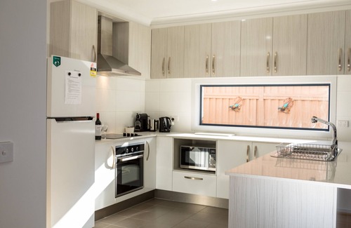 Sebastopol House | Ballarat Pioneer Homes*plenty for the kids*