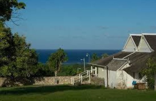 Bamboo House | Bamboo Breeze Inn