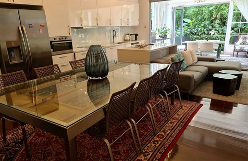 Arncliffe House | Bamboo House, LUX 3BR house close 2 City/beach/airport/train Staion