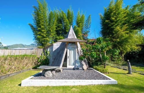 Songan Villa | Bamboo Mount Batur and Hot Spring