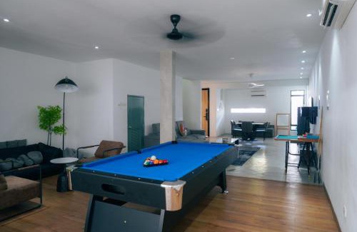 Pelabuhan Klang Villa | Bandar Botanic Klang lux bungalow Home stay