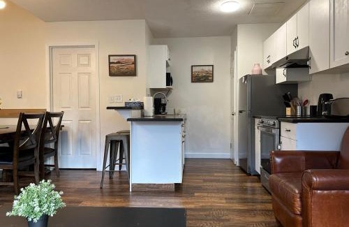 Harvie Heights House | Banff Boundary Lodge Mountain View 2Brms 3xAC Townhouse