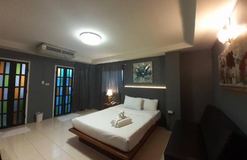 Nonthaburi Hotel | Bangkok Travel Suites Hotel