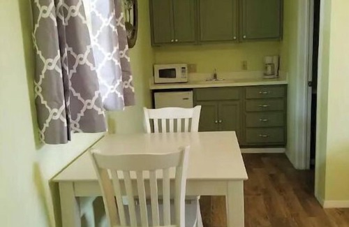 Pennington House | "Bank of Texas" at Oak Arbor