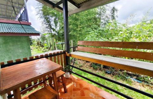 Chom Thong Resort | Bansuanariya บ้านสวนอริยะ